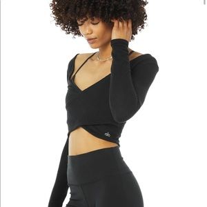 Alo Amelia Luxe Long Sleeve Crop Top - Size xs